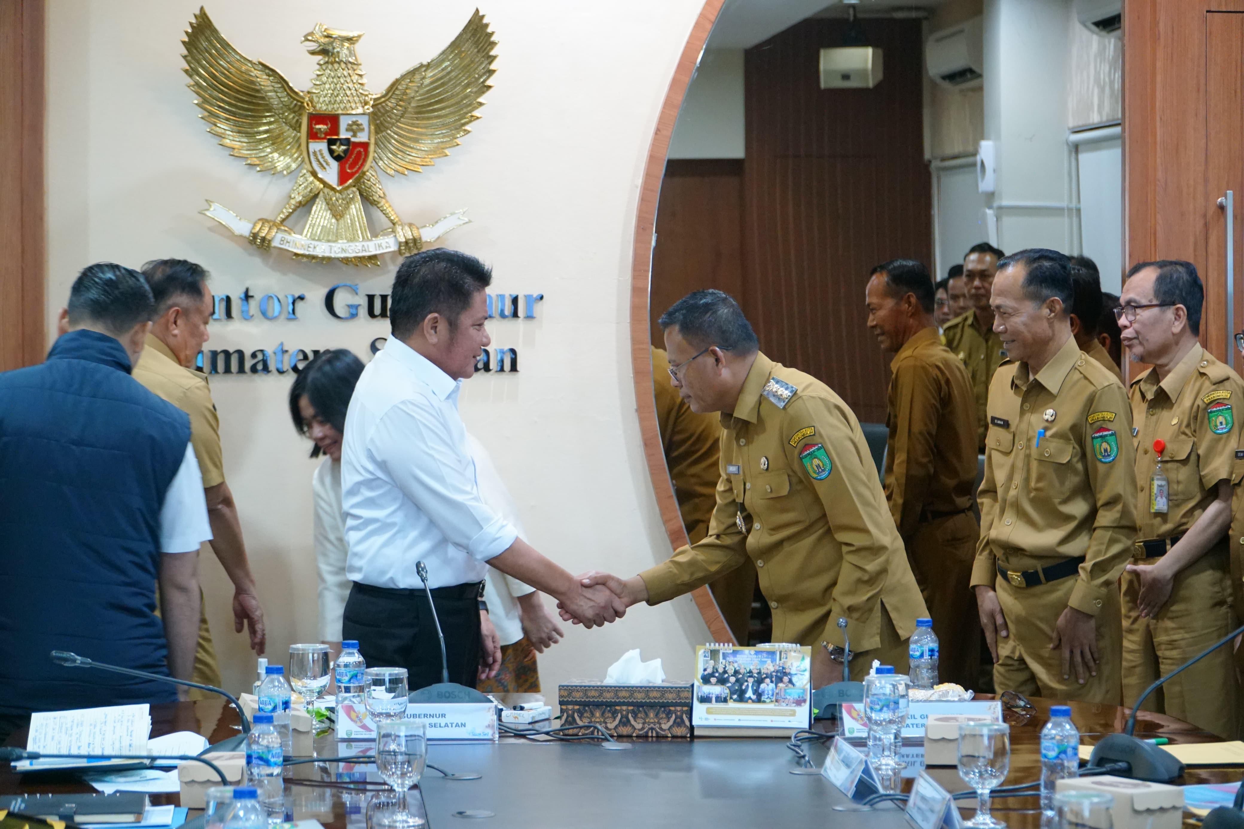 Gubernur Herman Deru Dorong Rumah Sakit Daerah Tonjolkan Program Layanan Unggulan 