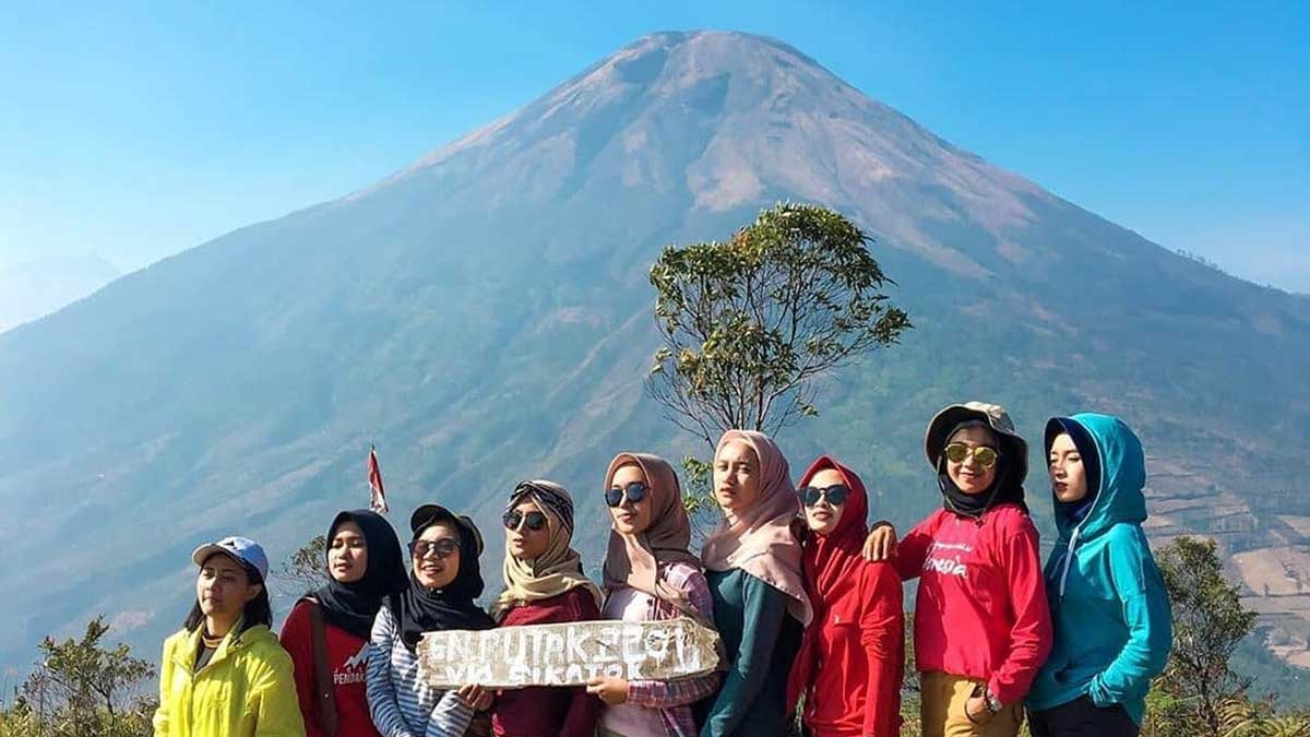 Suka Mendaki Gunung? Cobalah Trek Pendakian Gunung Butak Jawa Timur, View-nya Mantul!