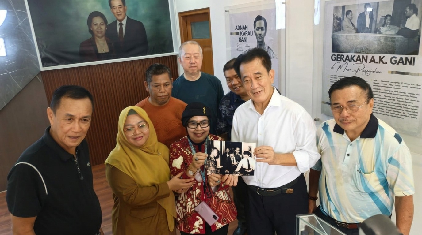 HEBOH! Anak Tokoh Legendaris Tong Djoe Datangi Museum AK Gani, Bongkar Kisah Penyelundupan Senjata Masa Perang