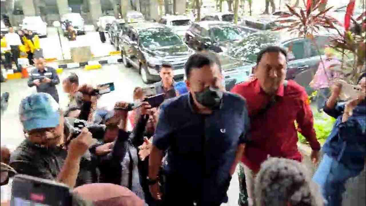 Tiba di Kejati Sumsel, Wakil Bupati PALI Langsung Diperiksa Ketat Penyidik