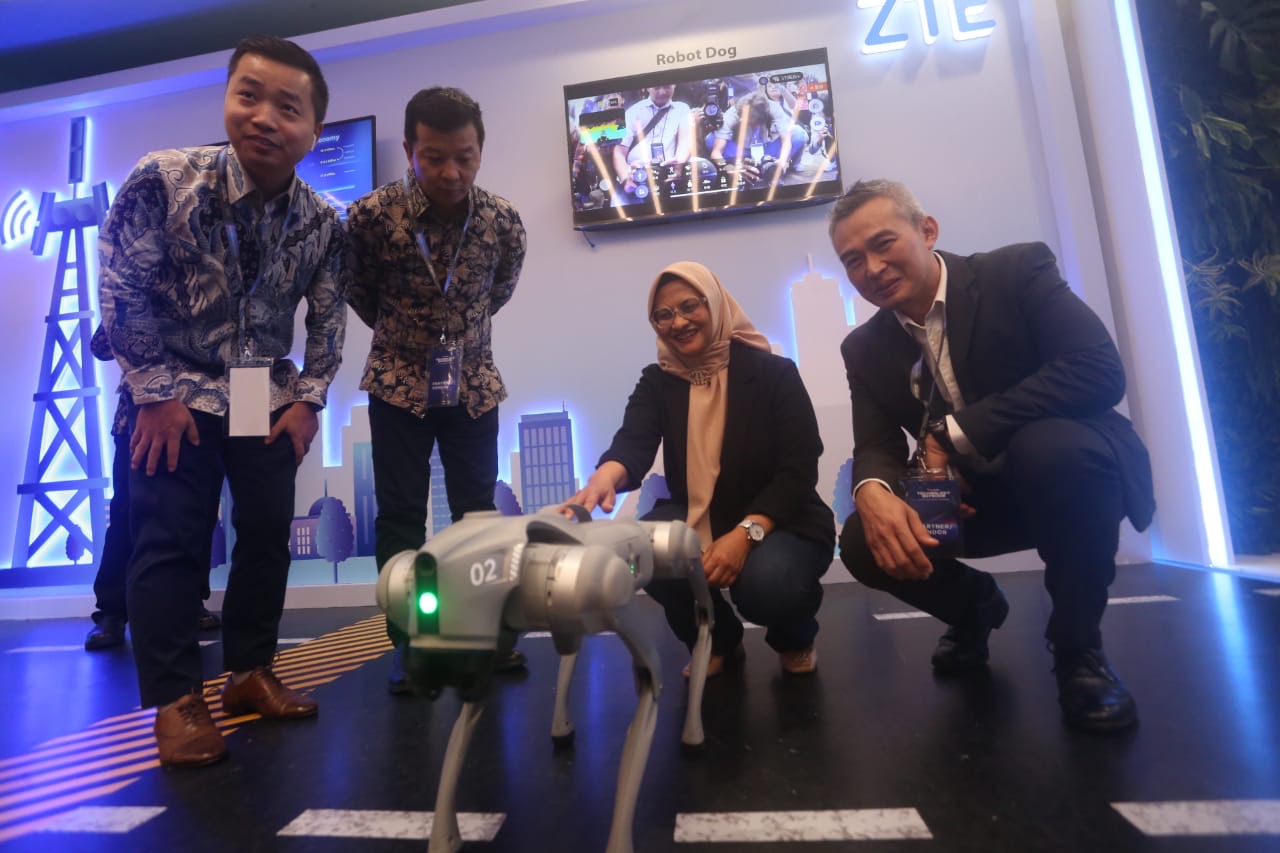 XL Axiata Pamerkan Kecanggihan AI Untuk Industri Masa Depan di Technology Days 2024