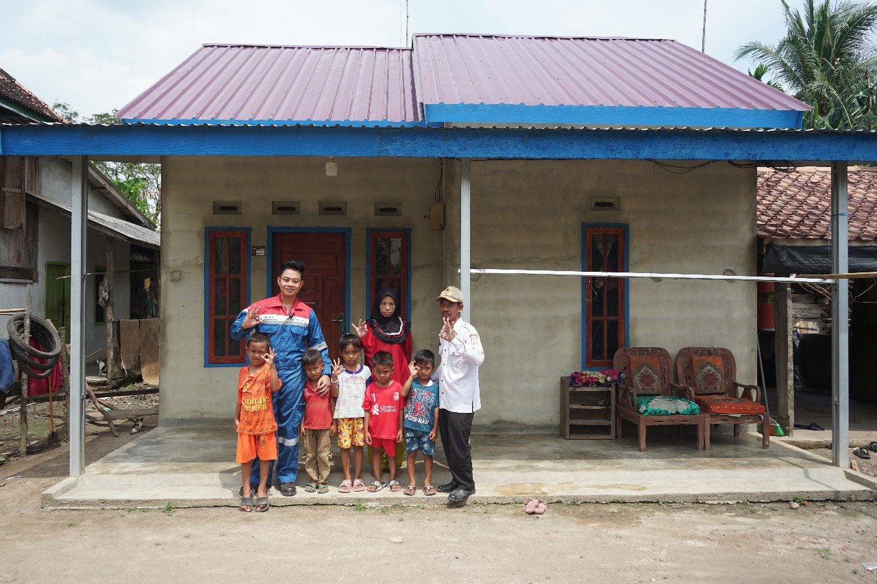 5 Rumah Tidak Layak Huni Direnovasi, Kilang Pertamina Plaju Ciptakan Senyum Keluarga di Desa Rimba Balai