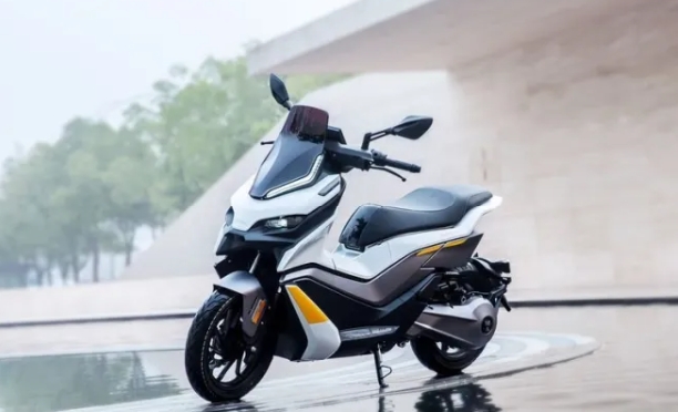 Yamaha NMax Lewat? Inilah Skutik Maxi Terbaru Harga Rp17 Jutaan, Honda BeAT 150 Kalah Jauh