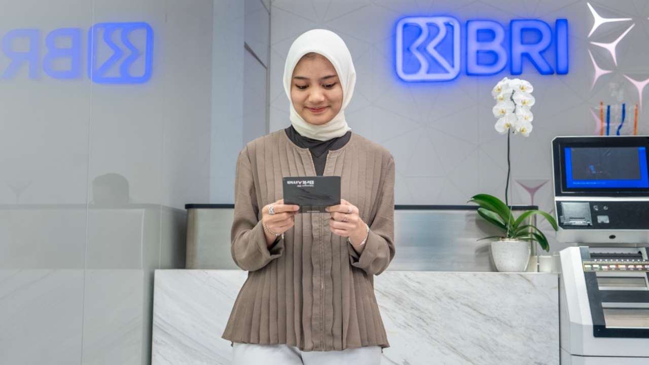 Perkuat Jaring Pengaman Sosial, BRI Sukseskan Penyaluran Bantuan Subsidi Upah