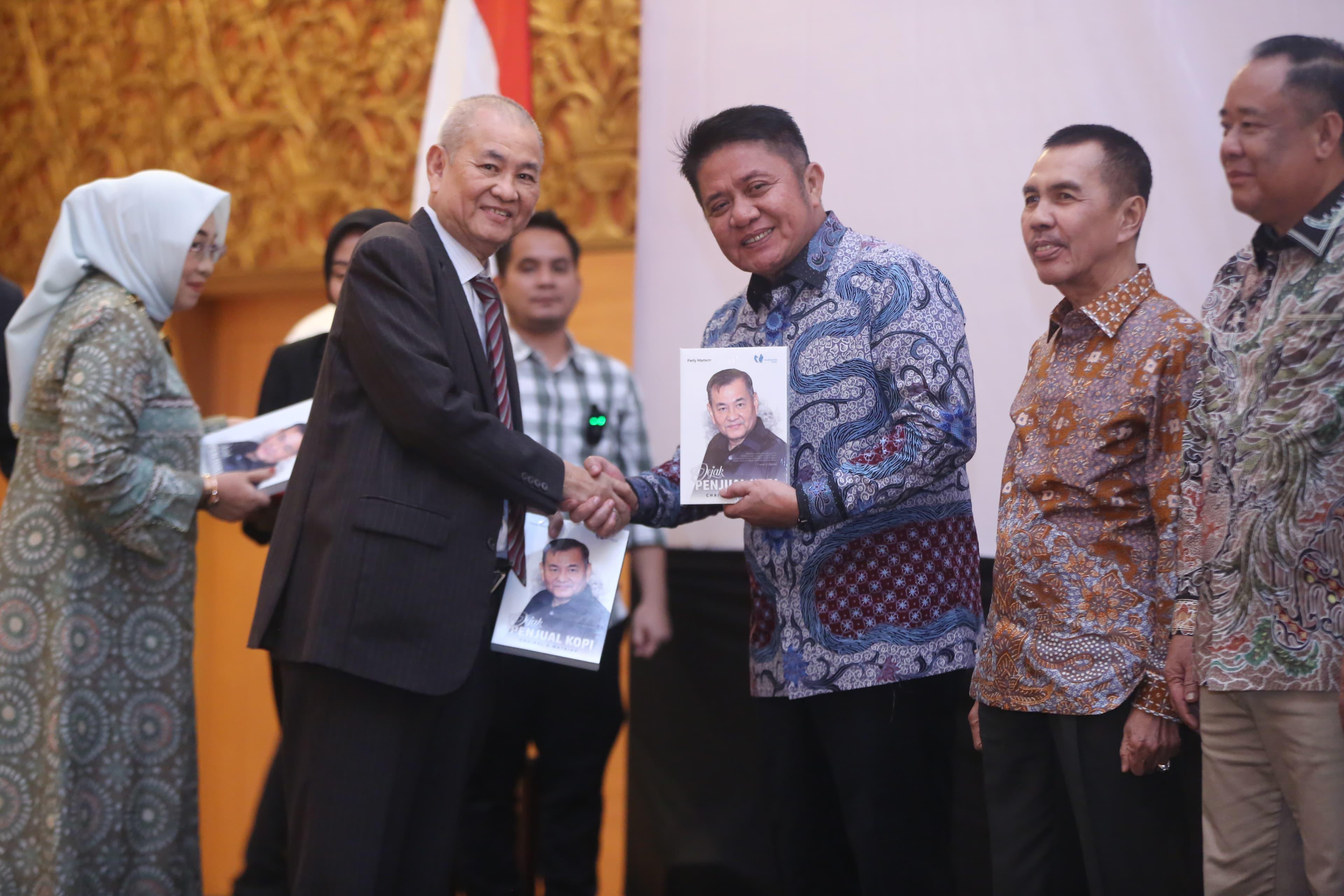 Herman Deru: Jejak Penjual Kopi Cermin Ketangguhan dan Loyalitas Sosok Chairul S Matdiah