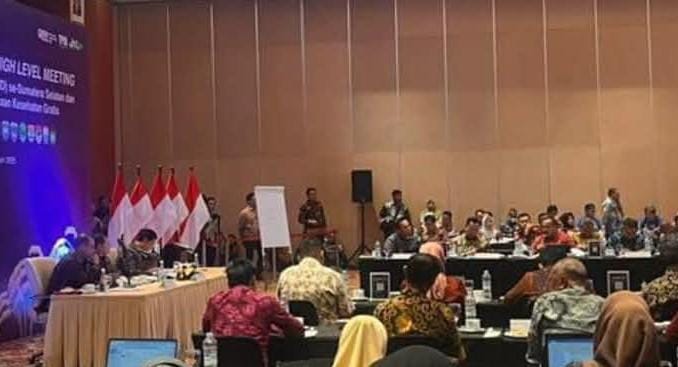 Sekda Kota Lubuk Linggau H Trisko Defriyansa Hadiri Rakor dan High Level Meeting TPID se-Sumsel