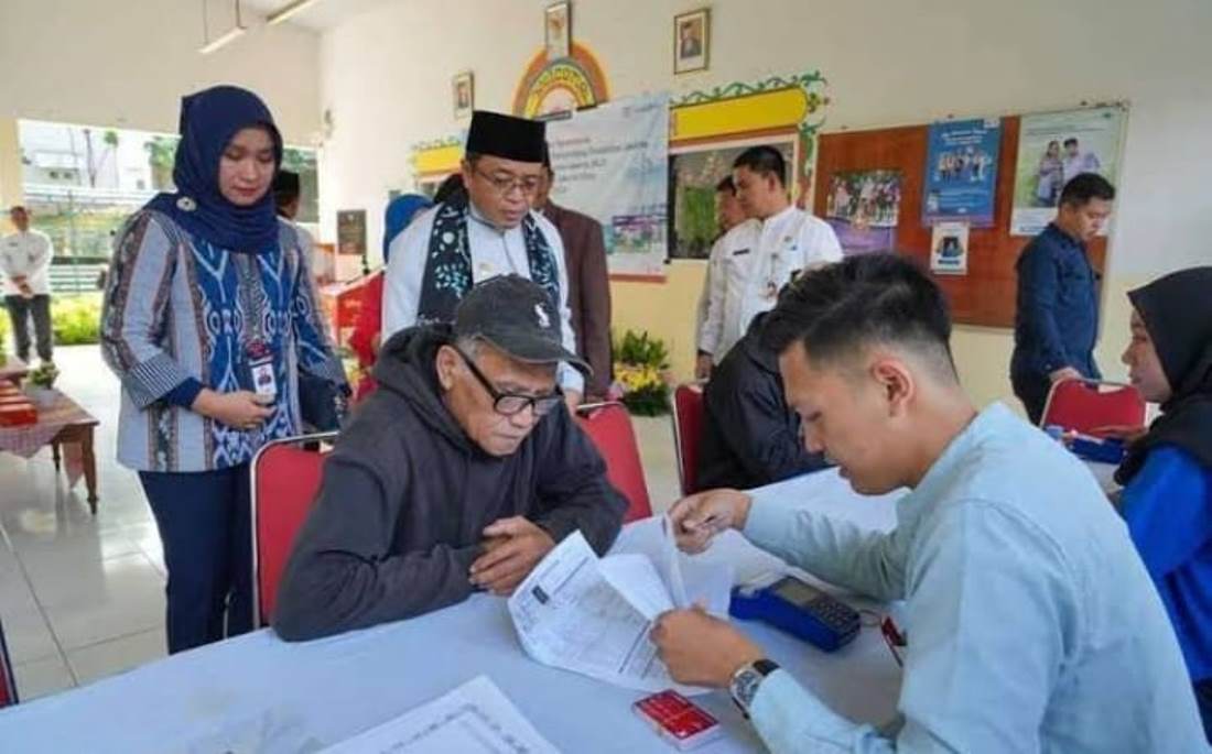 KPM Full Senyum! 5 Bansos Ini Cair di Bulan April 2025