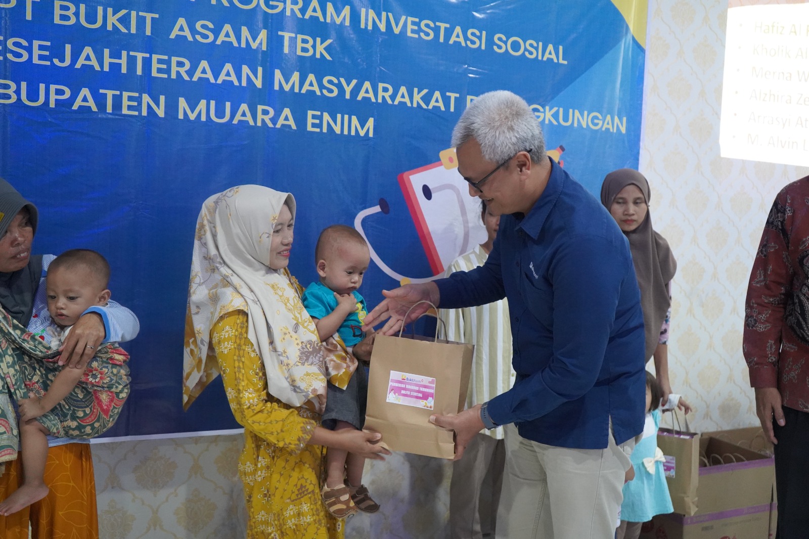 Sinergi PT Bukit Asam dan Pemkab Muara Enim Mencegah Stunting, Berikan Nutrisi Tambahan hingga Edukasi 