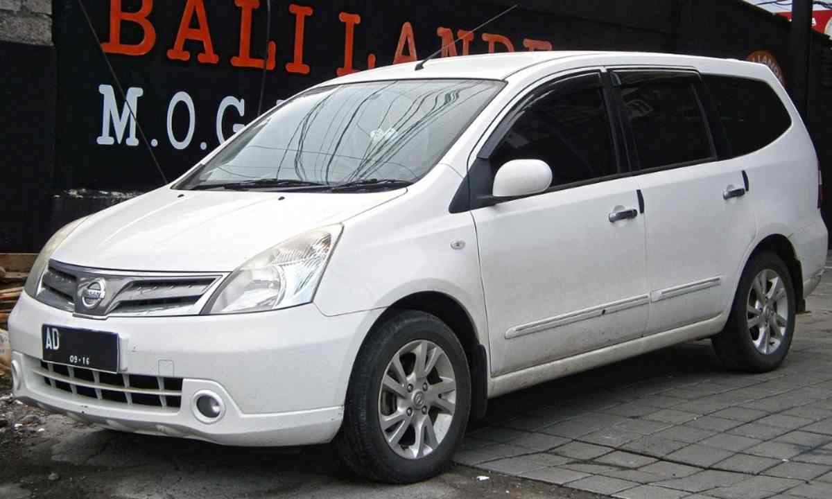 Berani Tampil Beda Nissan Livina Curi perhatian masyarakat Indonesia dengan Spesifikasi Di Tahun 2025