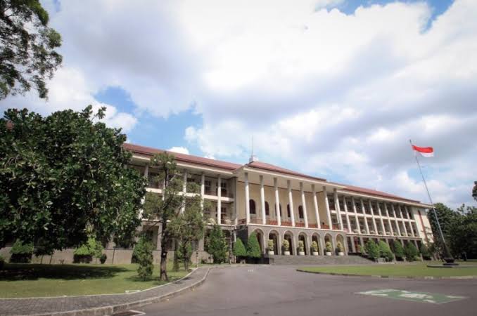 Daftar 10 Jurusan Paling Populer yang Ada di Universitas Gadjah Mada, Banyak Diminati Para Camaba