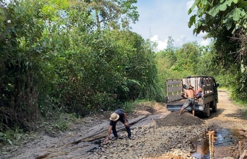 Kolaborasi Anggaran CSR, Pemkab Muba Perbaiki Jalan Antar Desa di Kecamatan Barang Hari Leko