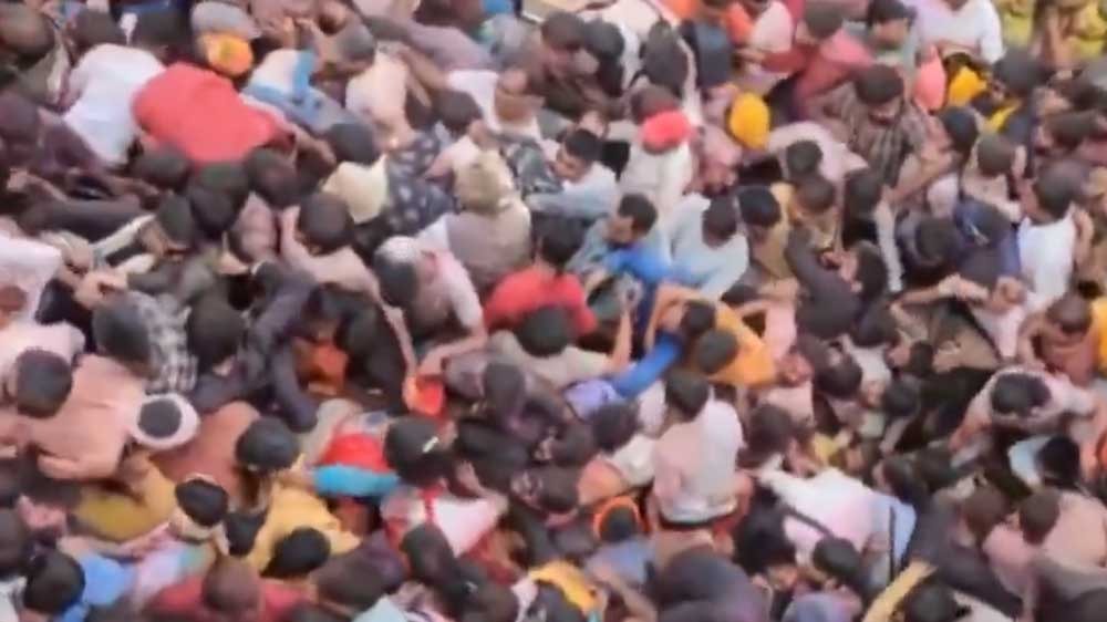 Acara Keagamaan di India Ricuh, Lebih dari 100 Orang Tewas Terinjak-injak  