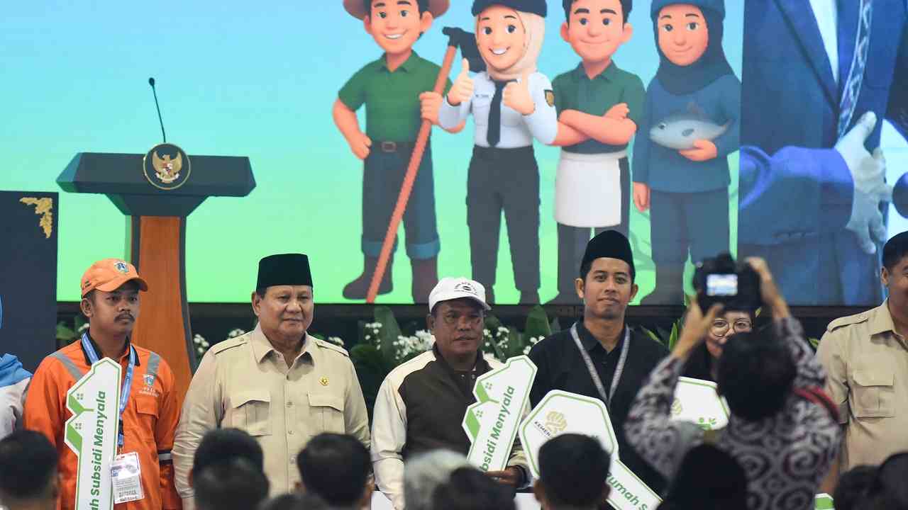 Dihadiri Presiden Prabowo, BSI Ikut Sukseskan Akad Massal KPR Sejahtera FLPP dalam Rangka Program 3 Juta Rumah
