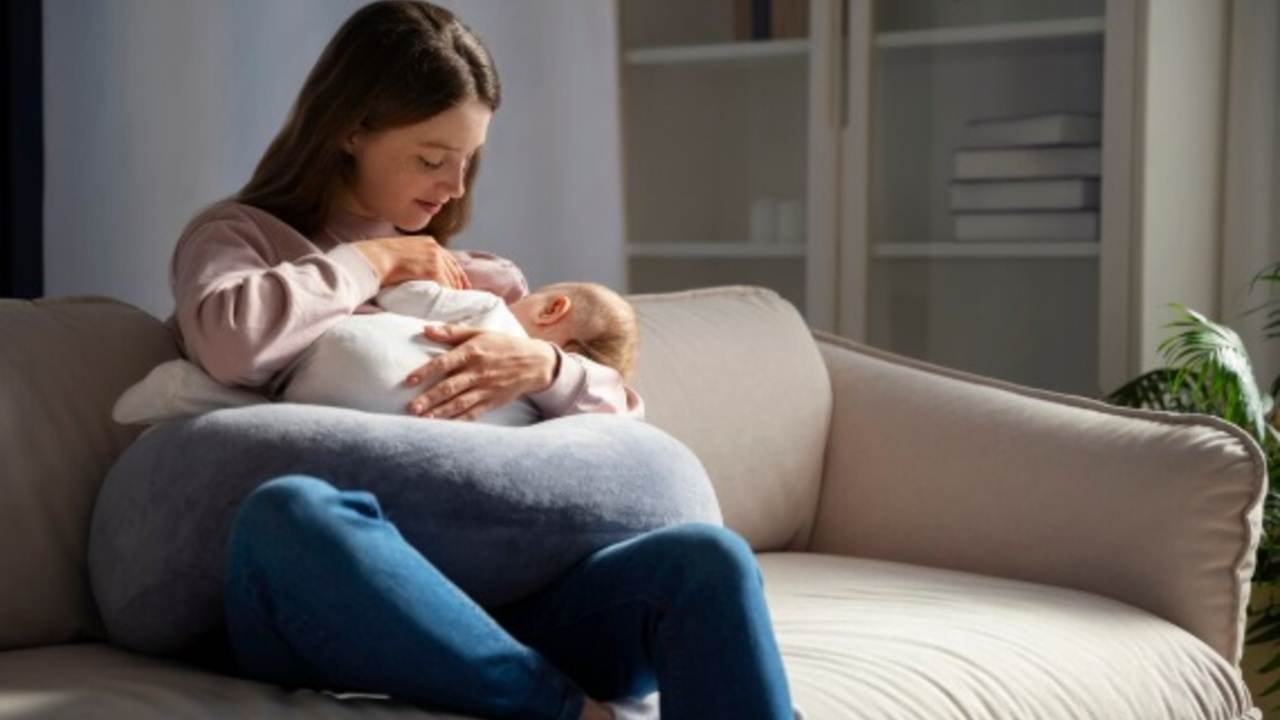 Ini Rahasia Ibu Menyusui Tetap Puasa, ASI Tetap Lancar Tanpa Berkurang