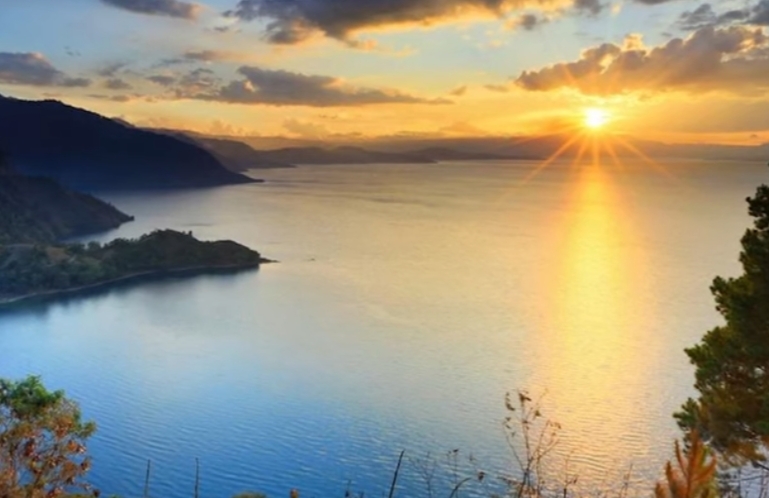 5 Fakta Menarik Danau Toba, ternyata Danau Vulkanik Terbesar di Dunia