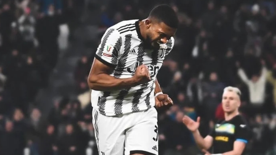 Bek Tangguh Itu Tidak Punya Tekad untuk Pergi dari Juventus 