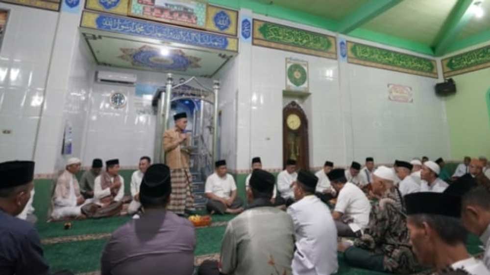 Safari Ramadan di Masjid Ar-Rohmah Payaraman Ogan Ilir, Wabup Ardani Sampaikan Ini