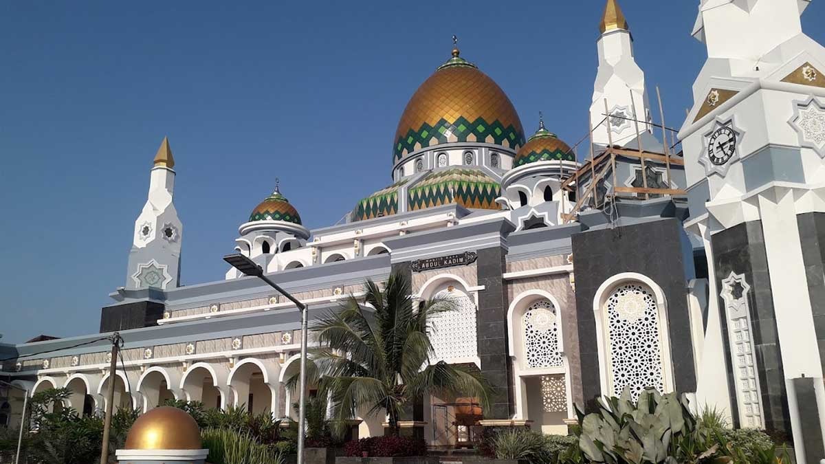 Menyelami Arsitektur Megah Masjid Raya Abdul Kadim, Destinasi Favorit Hari Raya Idul Fitri di Musi Banyuasin