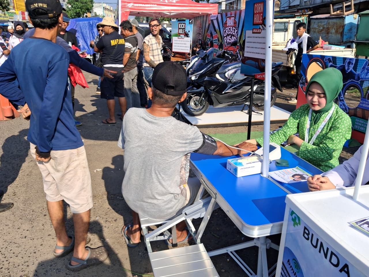 Astra Motor Sumsel Lebih Dekat dengan Masyarakat Lewat BeAT Grebek Pasar