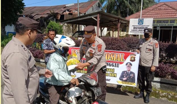 Pengurus Panti Asuhan Kebagian Beras dari Polsek Lubuklinggau Barat