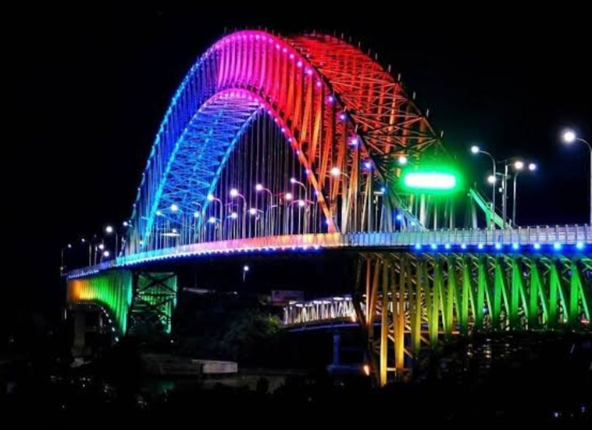 Anggaran Lampu Hiasnya Saja Rp13 Miliar, Inilah Jembatan Termegah di Kalimantan Timur, Gunakan APBD Lho!