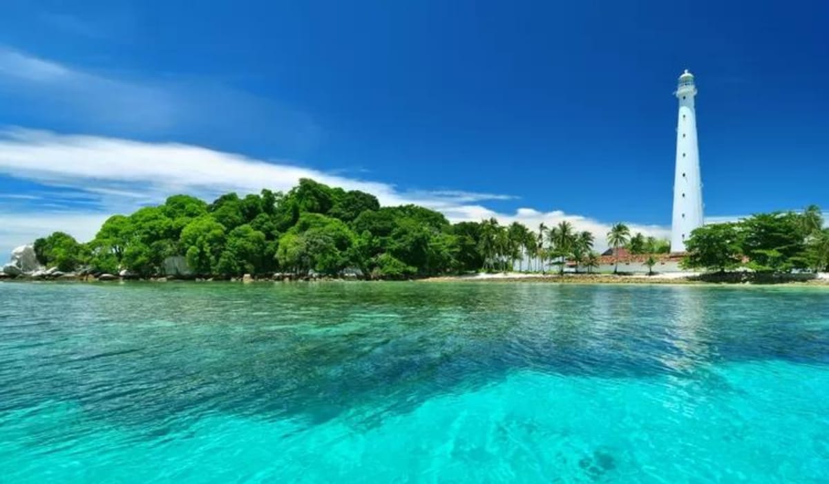 5 Pantai Indah Di Bangka Belitung Ini Bisa Kamu Datangi Ketika Libur Lebaran Idul Fitri 1445 H 