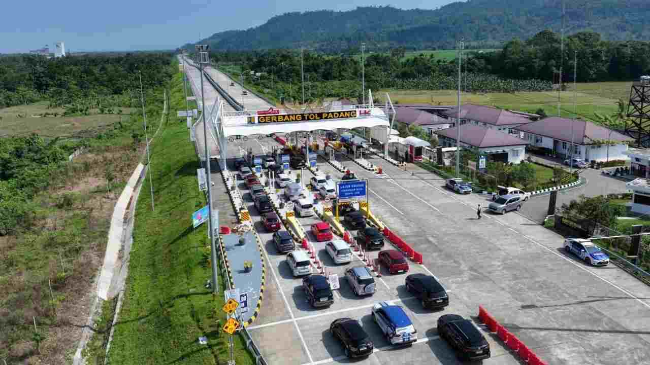 Libur Paskah 2026, 587 Ribu Kendaraan Padati JTTS, Naik 43 Persen!