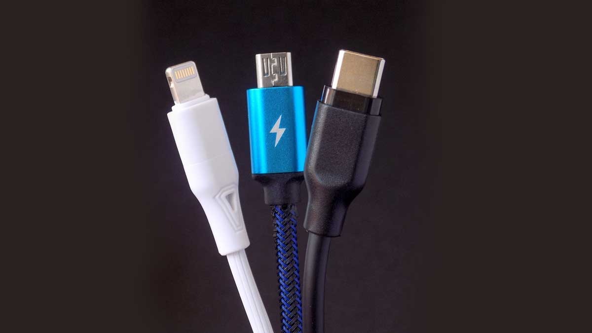 Semua Mirip, Tapi Ini Bedanya Kabel USB Murah dan Mahal! 
