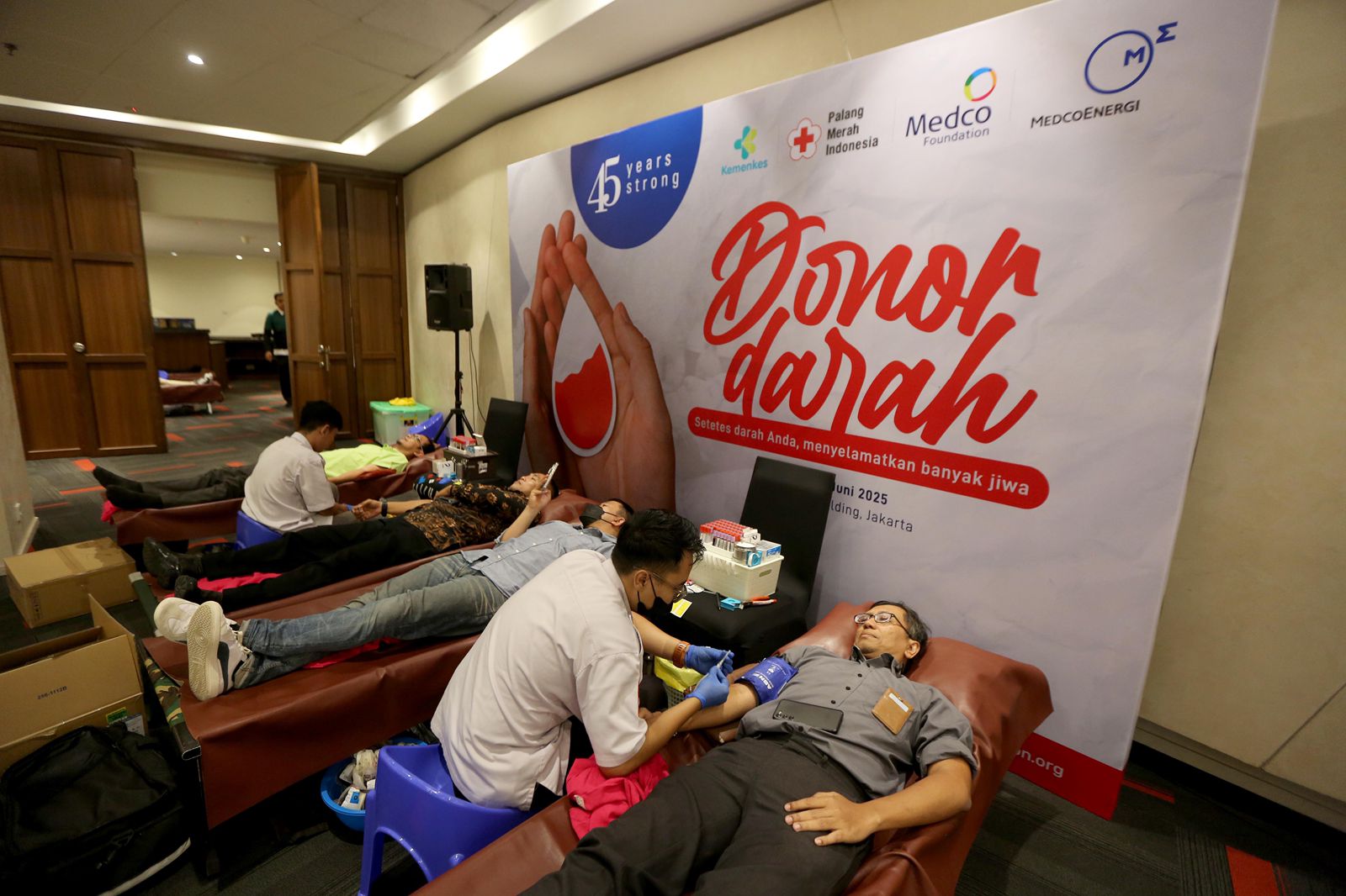 Pekerja MedcoEnergi Donorkan 1.000 Kantong Darah di Seluruh Indonesia