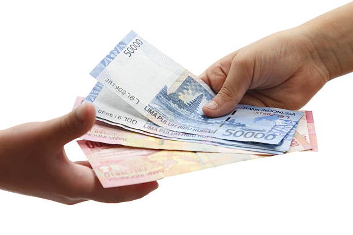 KLAIM SEKARANG! Saldo Dana Rp400.000 Bantuan Langsung Tunai dari Pemerintah, Cuma Modal KTP dan KK