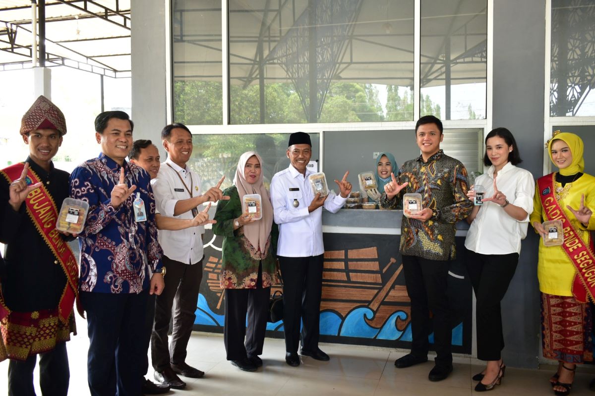 Wabup OKI Resmikan Taman Wisata Kuliner Segitiga Emas, UMKM Diharapkan Tumbuh dan Berkembang