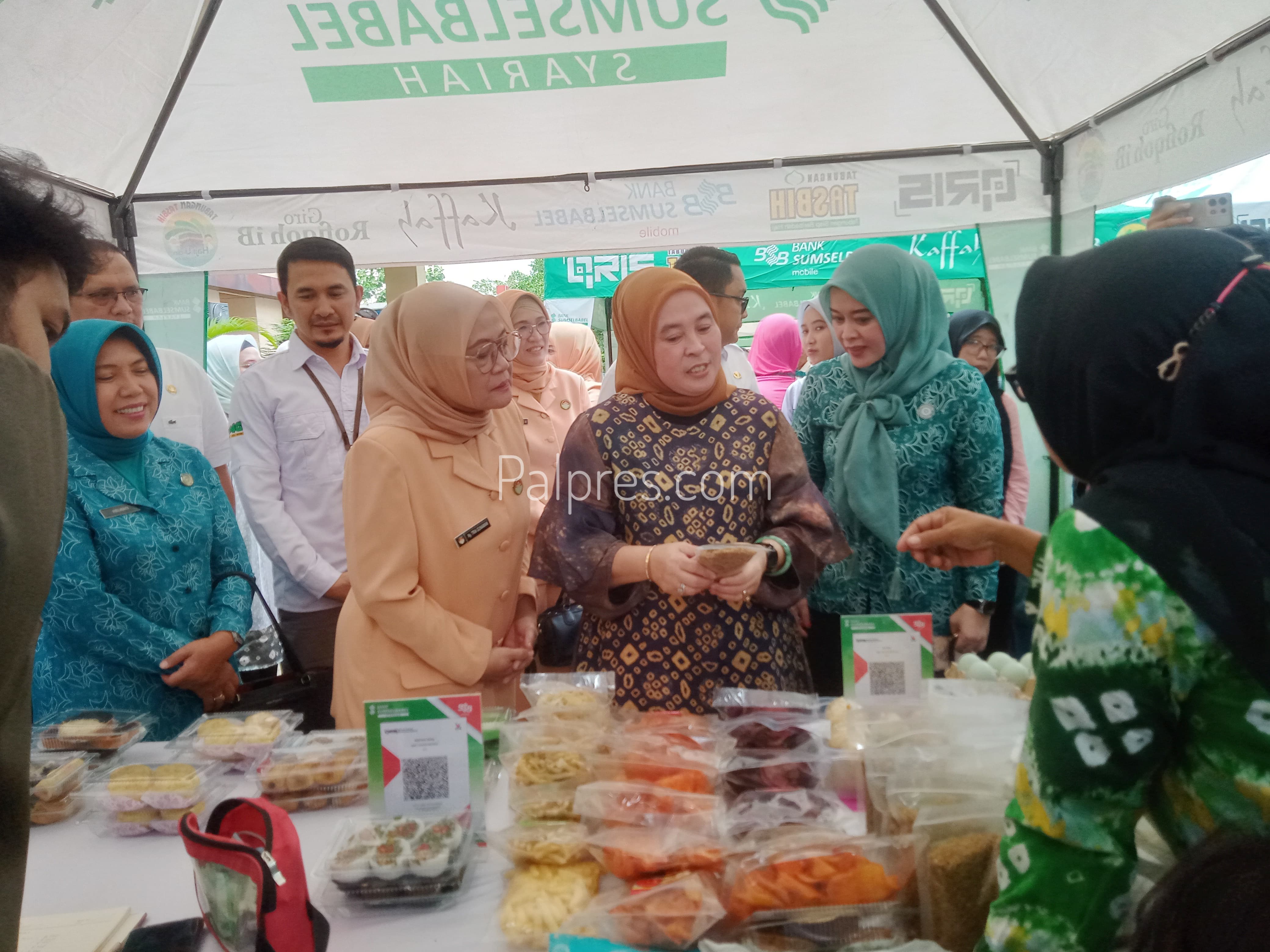30 Tenant UMKM Ramaikan Pasar Bedug BSB Syariah, Belanja Pakai QRIS Dapat Sembako 