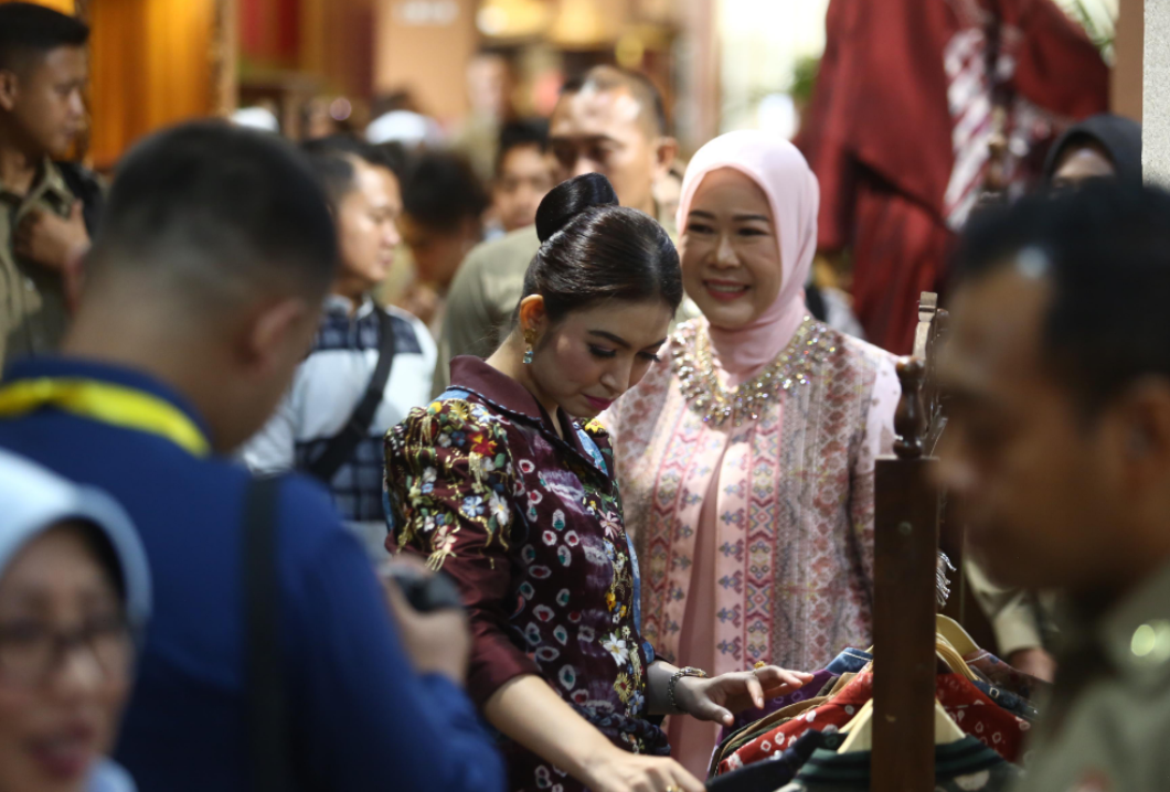 Kunjungan ke Palembang, Ketum Dekranas Selvi Gibran Apresiasi Produk Lokal Sumsel