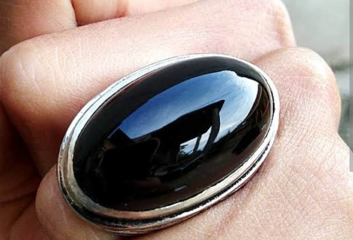 Tuah Batu Kecubung Wulung, Buat Hati Tentram Hingga Pembawa Keberuntungan, Percaya Gak? Ini Faktanya