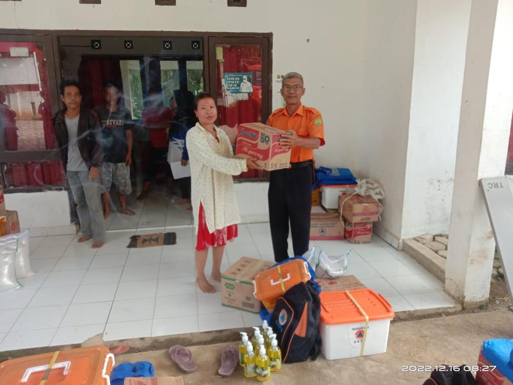 Pemkab Musi Banyuasin Distribusikan Bantuan Korban Kebakaran Desa Talang Leban