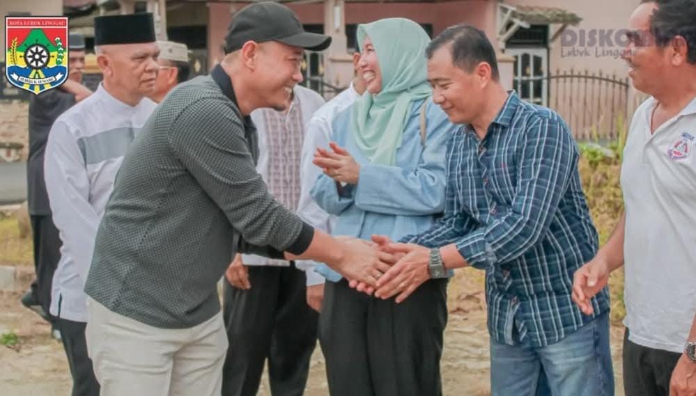 Wako Lubuk Linggau H Rachmat Hidayat Hadiri Penyerahan Sembako kepada IK 4L