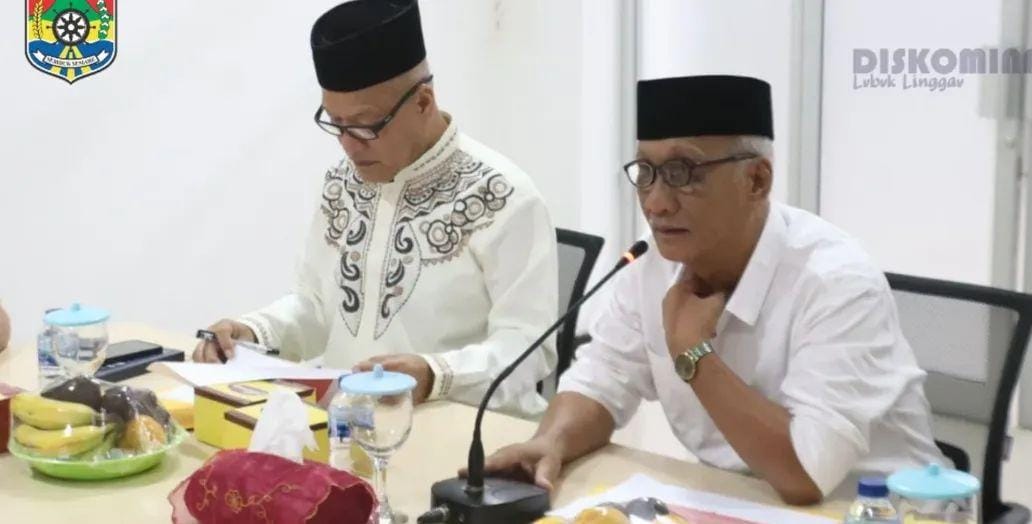Wawako H Rustam Effendi Pimpin Rapat Penataan Kelembagaan Perangkat Daerah