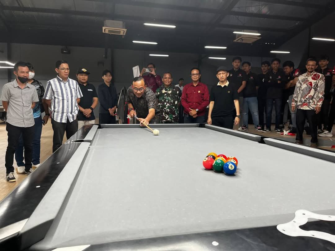 Asisten I Pemkot Lubuk Linggau Hadiri Grand Opening Central Biliard