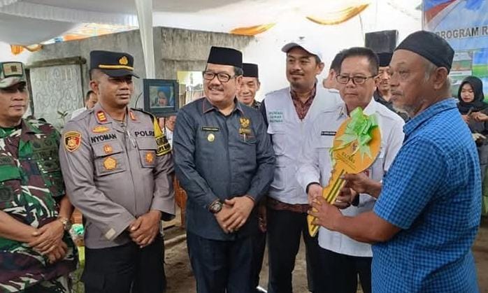 BAZNAS Kota Lubuk Linggau Resmikan Rumah Layak Huni dan Pendistribusian Beasiswa