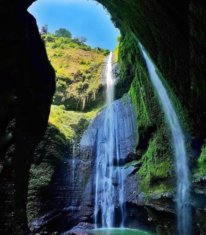 Tertinggi di Jawa Timur, Air Terjun Ini Punya Goa Tempat Sembahyang Patih Gadjah Mada