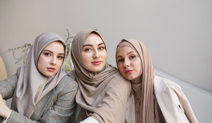 6 Tips Memilih Hijab Sesuai Skin Tone, Bikin Wajah Cerah, Bye Kulit Kusam, Tampil Mempesona di Hari yang Fitri