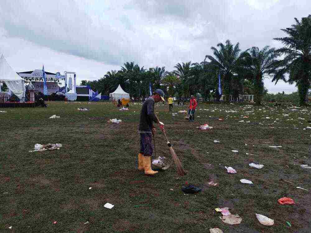 Pasukan Kuning, ‘Pasukan Bertopeng’ Dibalik Suksesnya Konser H Rhoma Irama dan Pesta Rakyat OI