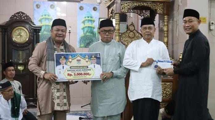 Wali Kota H Rachmat Hidayat Safari Ramadan di Masjid Anniyaturrohimin