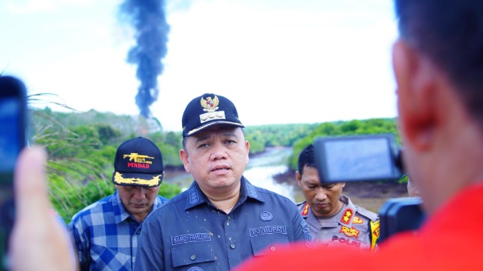Sumur Illegal Drilling Terbakar, Pj Bupati Muba Langsung Turun ke Lokasi