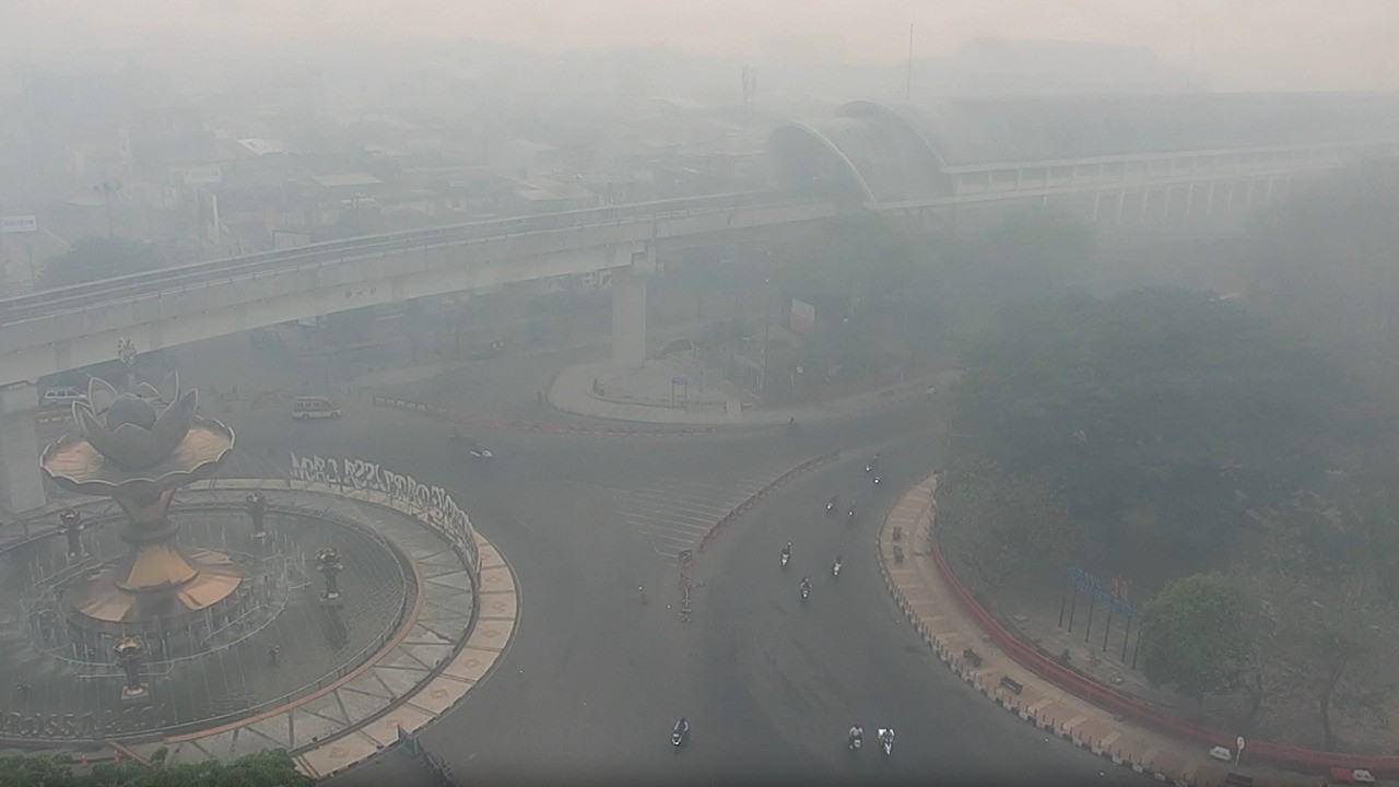 Kabut Asap Makin Berbahaya, Warga Palembang Mulai Beli Alat Pembersih Udara hingga Evakuasi Lansia