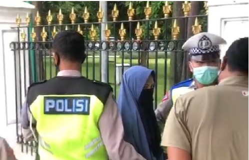 Kondisi Terkini Istana Merdeka Kondusif, Identitas Wanita Bersenjata Api Terungkap