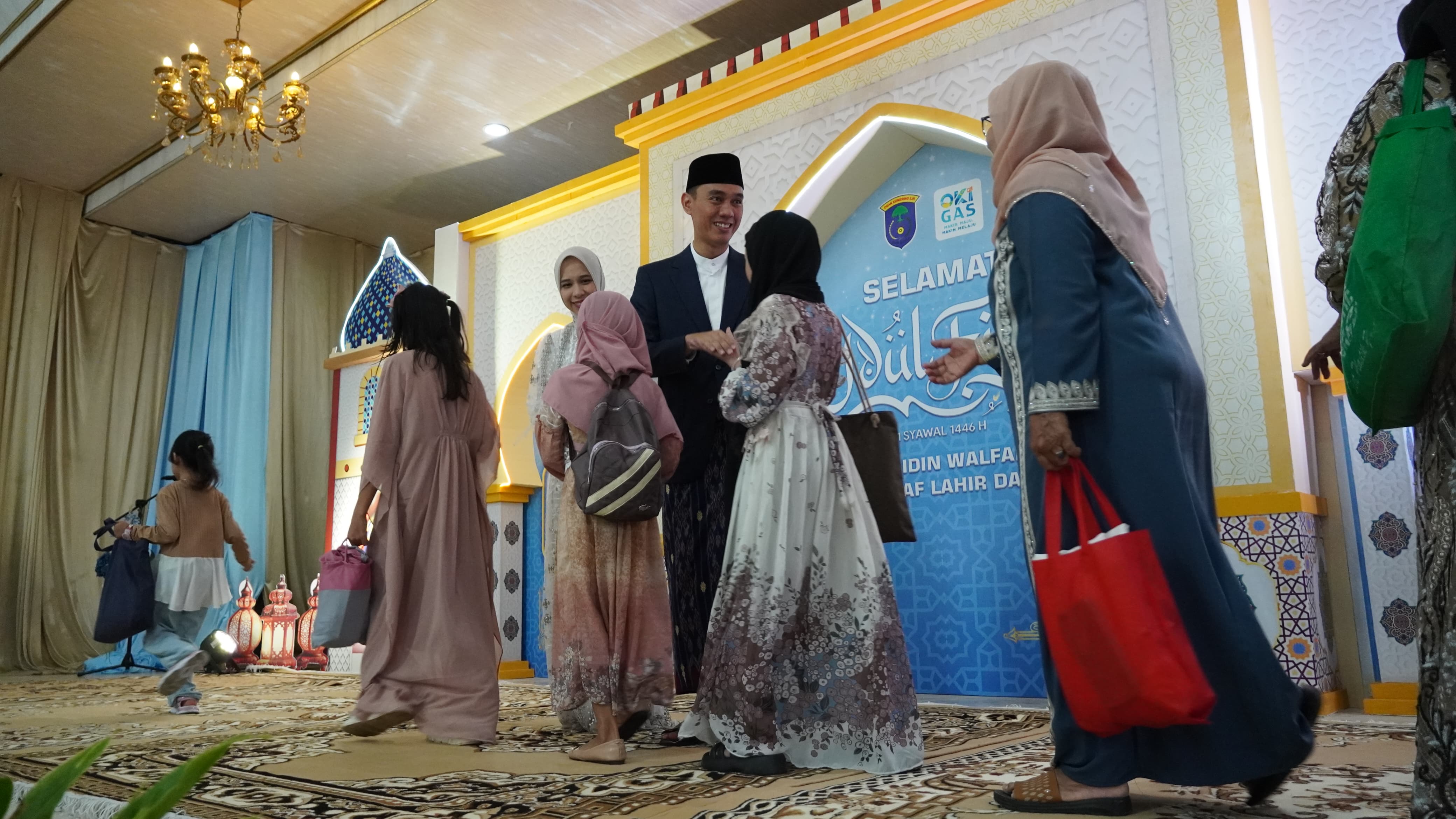 Open House Perdana Bupati Muchendi, Warga Ramai Bersilaturahmi