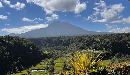 Terkurung Oleh Daratan, Daerah di Bali Ini Memiliki 5 Tempat Wisata Memukau Mata!