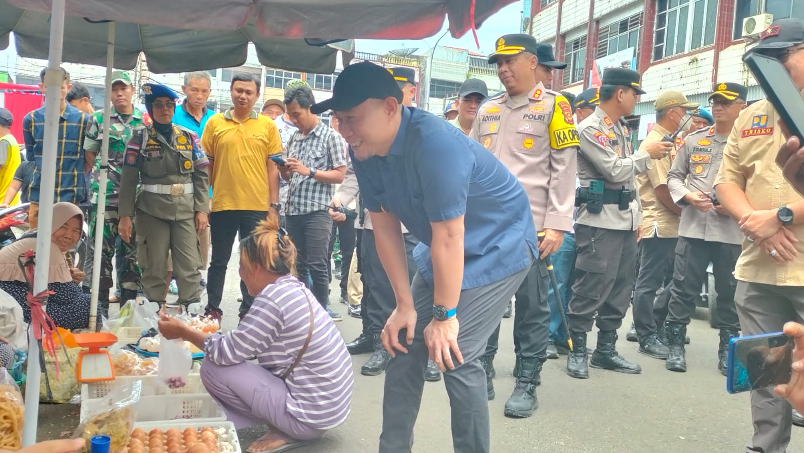 Wali Kota H Rachmat Hidayat dan Forkopimda Tinjau Pasar Inpres