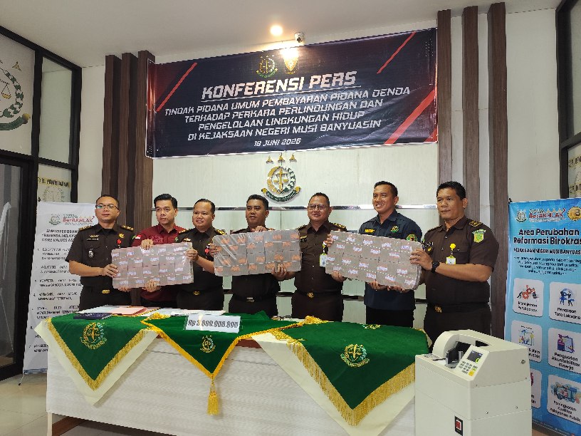 Kejari Muba Terima Denda Rp 3 Miliar dari Terpidana Perkara Karhutlah di Kecamatan Lalan